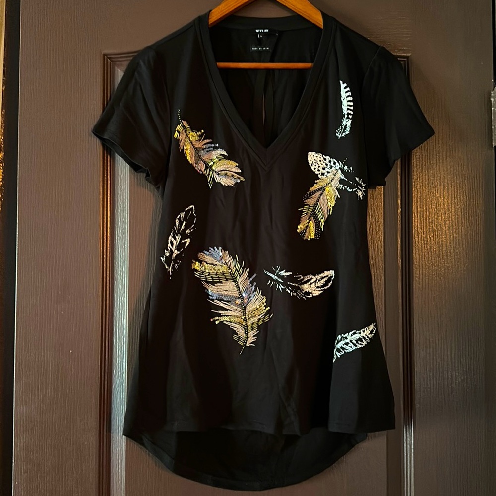 Super Soft Beautifully Feather Detailed Miss Me Top with Cut Out Back. NWOT!
